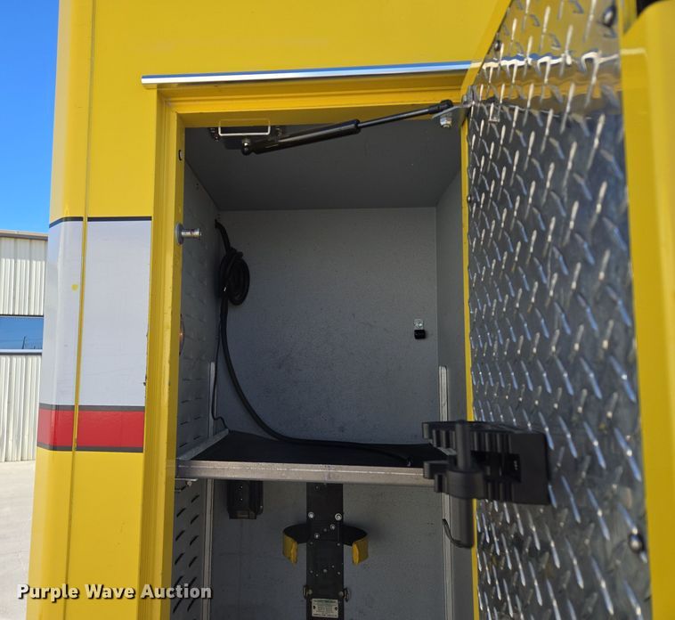 image for item EQ3931 2017 Ford  F550 Super Duty XLT ambulance