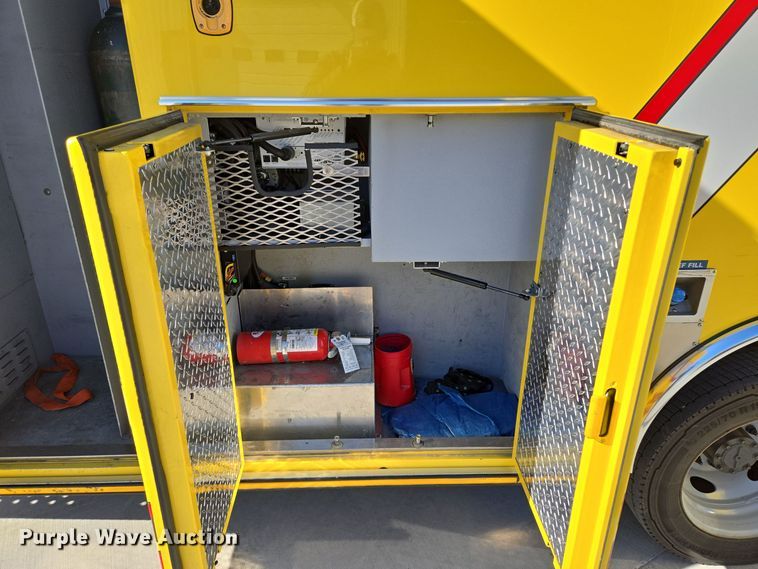 image for item EQ3931 2017 Ford  F550 Super Duty XLT ambulance