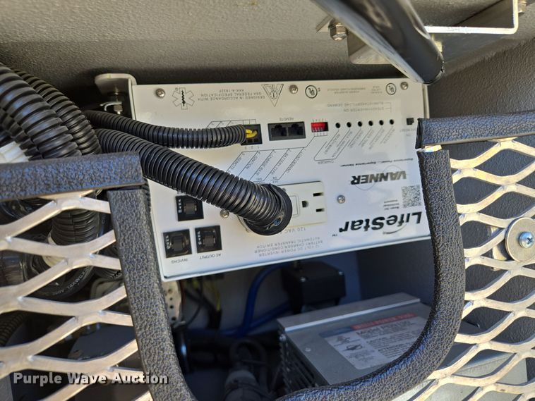 image for item EQ3931 2017 Ford  F550 Super Duty XLT ambulance