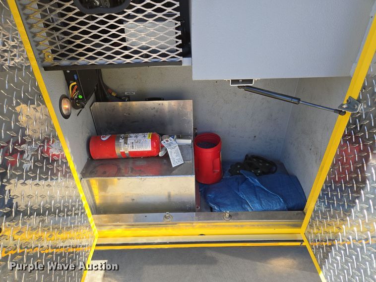 image for item EQ3931 2017 Ford  F550 Super Duty XLT ambulance