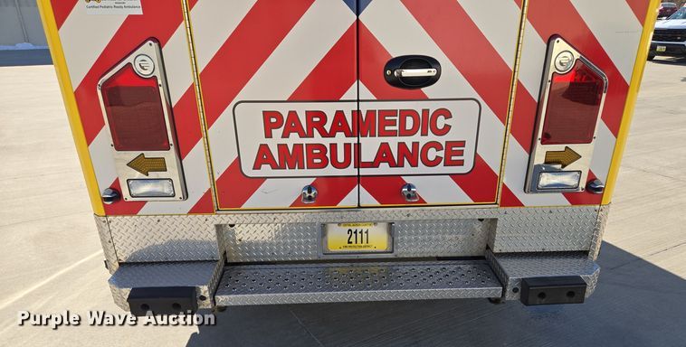 image for item EQ3931 2017 Ford  F550 Super Duty XLT ambulance
