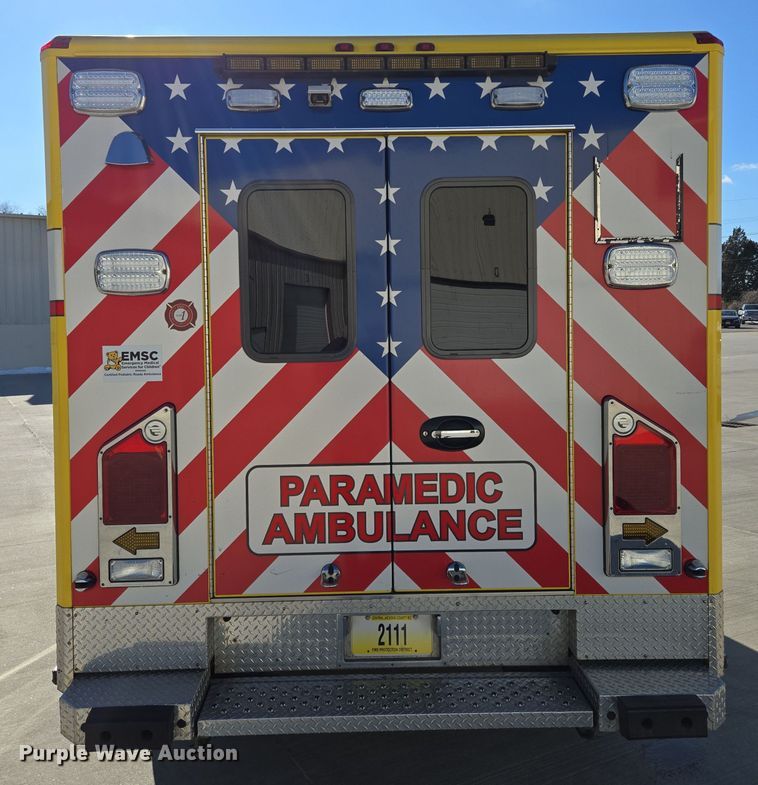 image for item EQ3931 2017 Ford  F550 Super Duty XLT ambulance