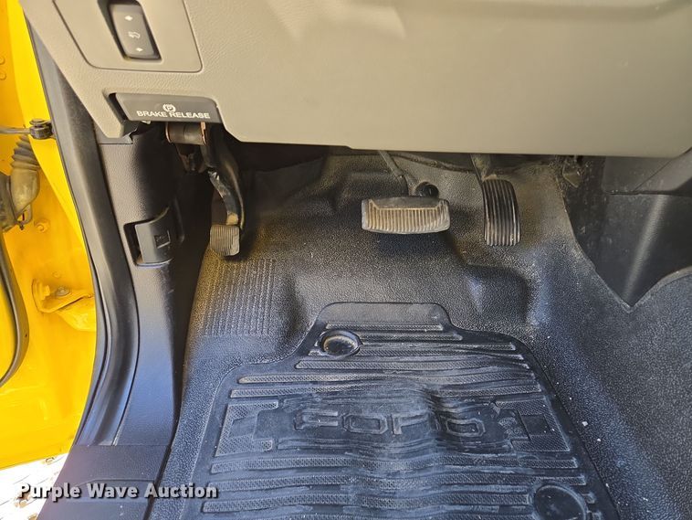 image for item EQ3931 2017 Ford  F550 Super Duty XLT ambulance