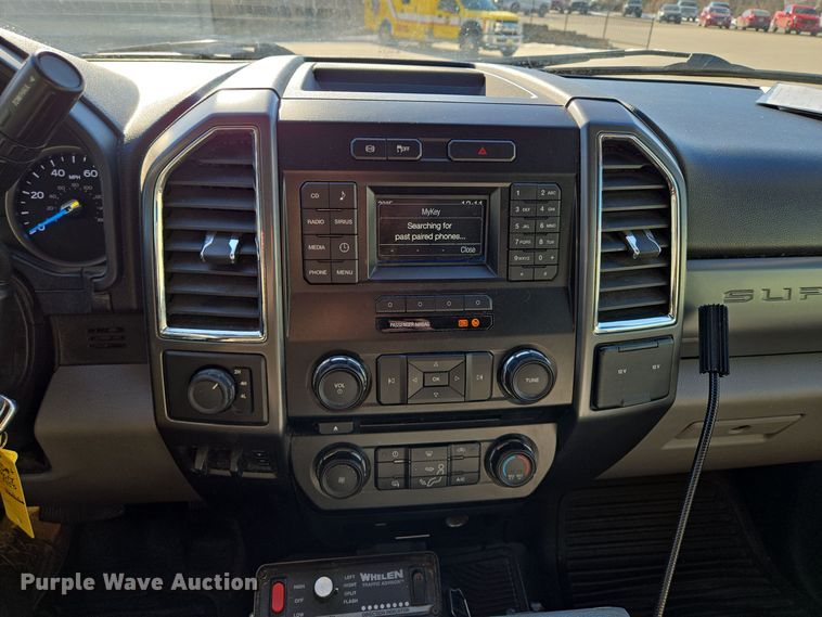 image for item EQ3931 2017 Ford  F550 Super Duty XLT ambulance