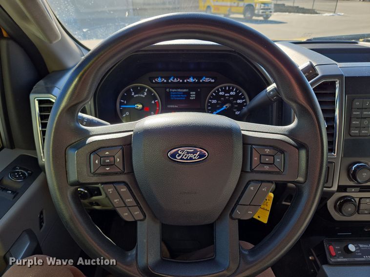 image for item EQ3931 2017 Ford  F550 Super Duty XLT ambulance