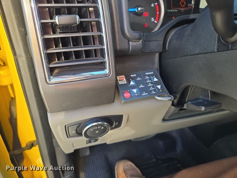 image for item EQ3931 2017 Ford  F550 Super Duty XLT ambulance