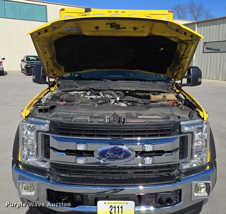 image for item EQ3931 2017 Ford  F550 Super Duty XLT ambulance