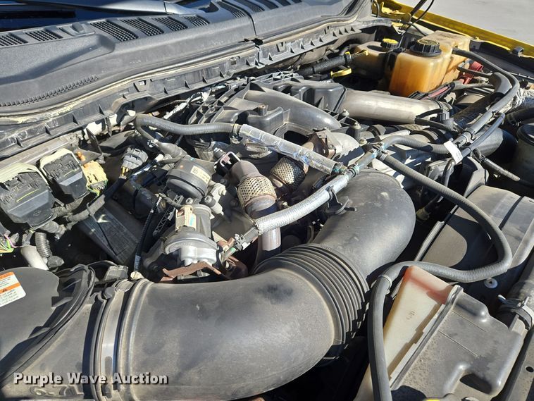 image for item EQ3931 2017 Ford  F550 Super Duty XLT ambulance