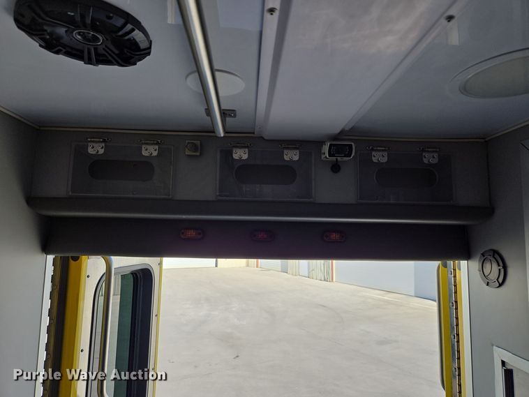 image for item EQ3931 2017 Ford  F550 Super Duty XLT ambulance