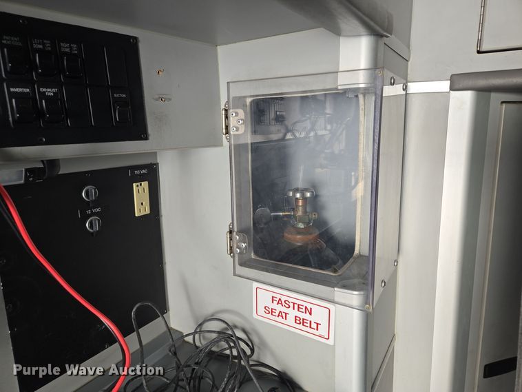 image for item EQ3931 2017 Ford  F550 Super Duty XLT ambulance