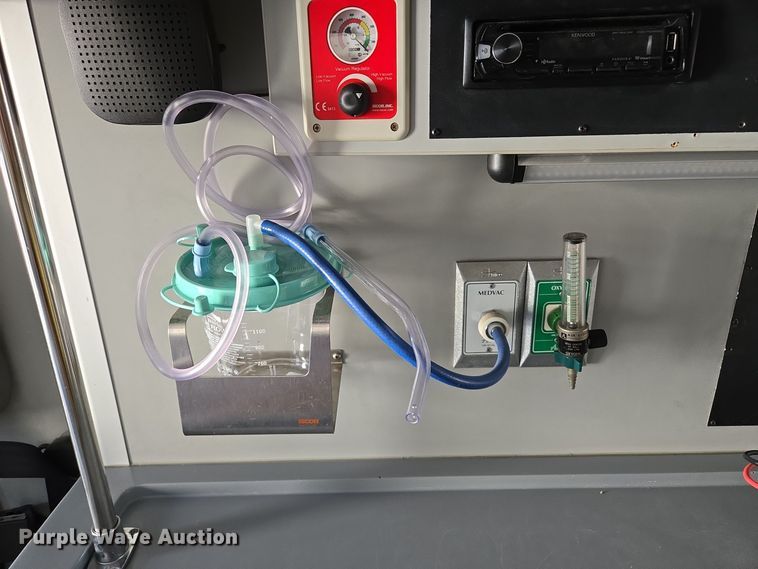 image for item EQ3931 2017 Ford  F550 Super Duty XLT ambulance