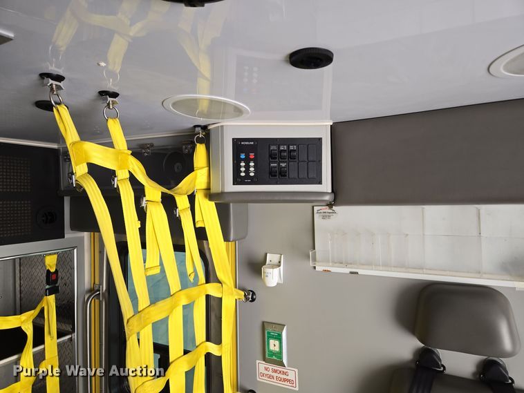 image for item EQ3931 2017 Ford  F550 Super Duty XLT ambulance