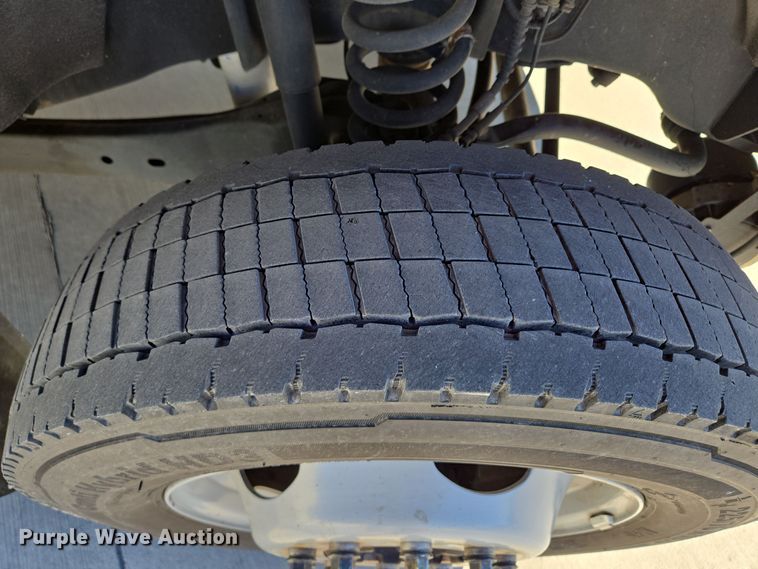 image for item EQ3931 2017 Ford  F550 Super Duty XLT ambulance