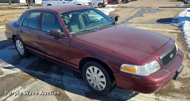 image for item EQ3936 2010 Ford Crown Victoria  Police Interceptor 