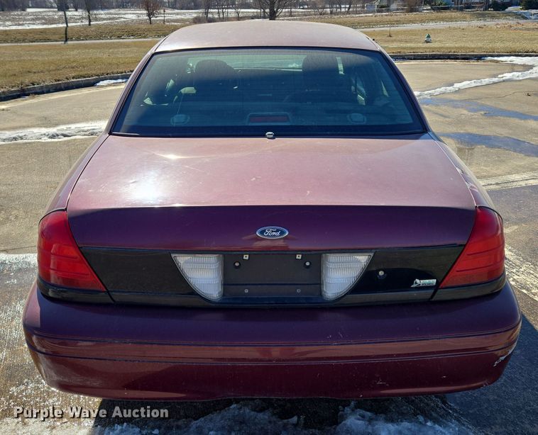 image for item EQ3936 2010 Ford Crown Victoria  Police Interceptor 