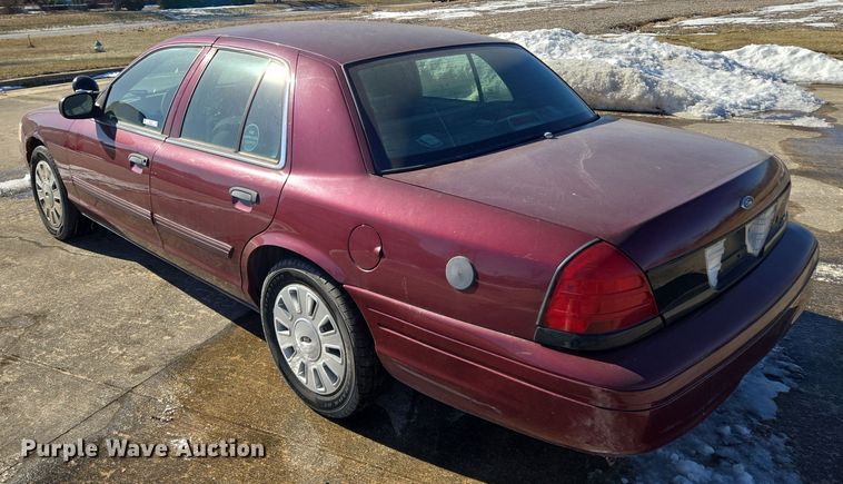 image for item EQ3936 2010 Ford Crown Victoria  Police Interceptor 