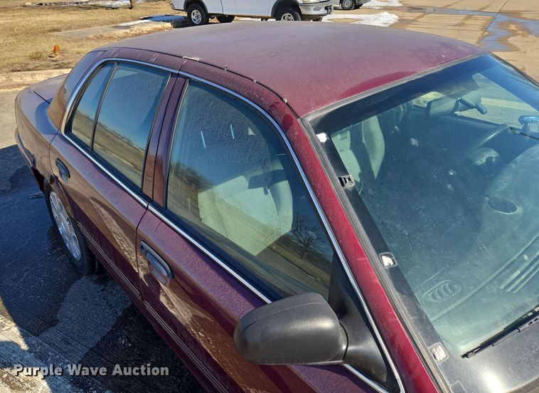 image for item EQ3936 2010 Ford Crown Victoria  Police Interceptor 