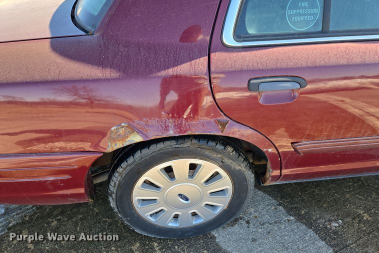 image for item EQ3936 2010 Ford Crown Victoria  Police Interceptor 