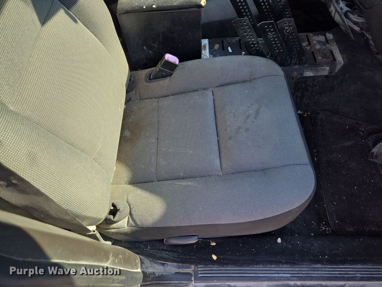 image for item EQ3936 2010 Ford Crown Victoria  Police Interceptor 