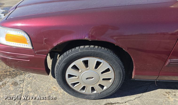 image for item EQ3936 2010 Ford Crown Victoria  Police Interceptor 