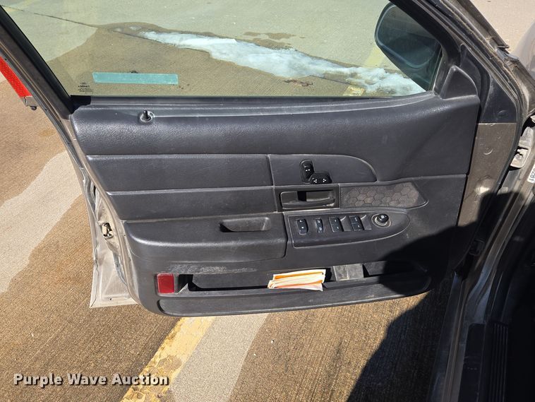 image for item EQ3937 2010 Ford  Crown Victoria  Police Interceptor 