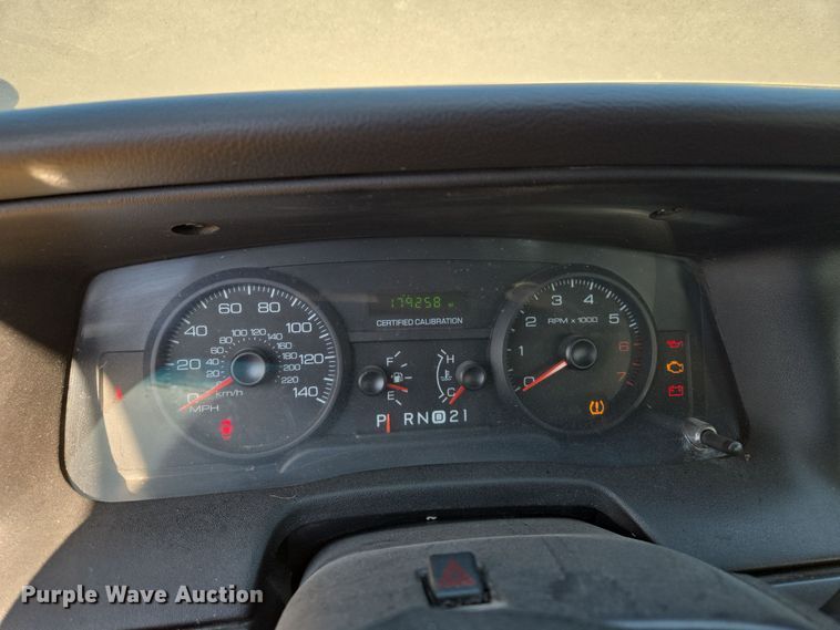 image for item EQ3937 2010 Ford  Crown Victoria  Police Interceptor 