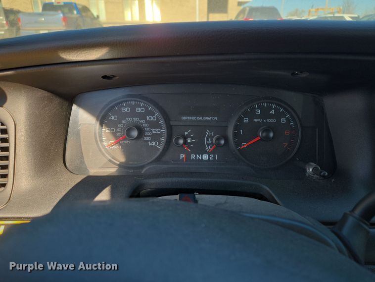 image for item EQ3937 2010 Ford  Crown Victoria  Police Interceptor 