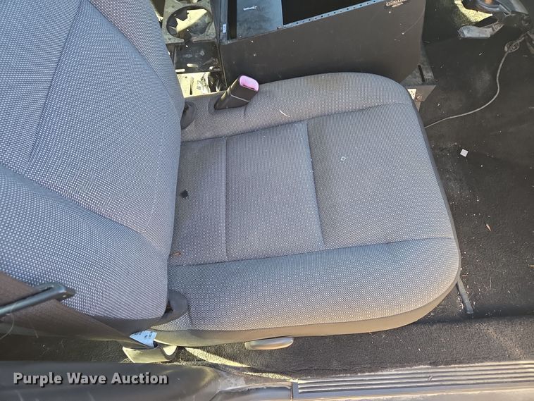 image for item EQ3937 2010 Ford  Crown Victoria  Police Interceptor 