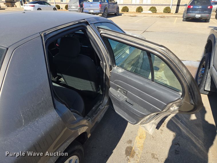 image for item EQ3937 2010 Ford  Crown Victoria  Police Interceptor 