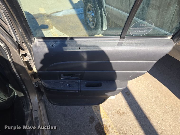 image for item EQ3937 2010 Ford  Crown Victoria  Police Interceptor 