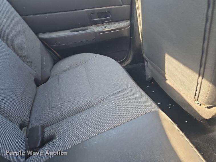 image for item EQ3937 2010 Ford  Crown Victoria  Police Interceptor 