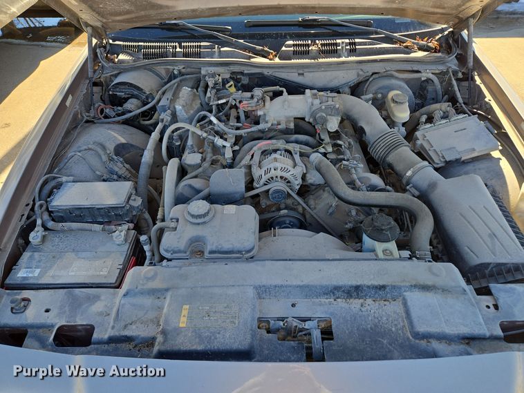 image for item EQ3937 2010 Ford  Crown Victoria  Police Interceptor 