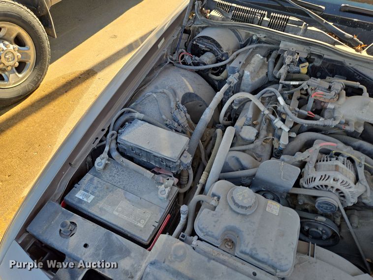 image for item EQ3937 2010 Ford  Crown Victoria  Police Interceptor 