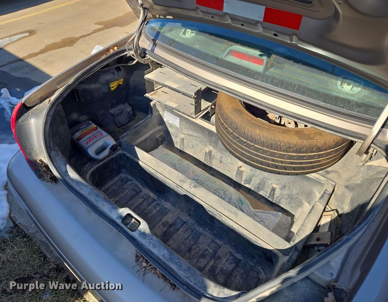 image for item EQ3937 2010 Ford  Crown Victoria  Police Interceptor 