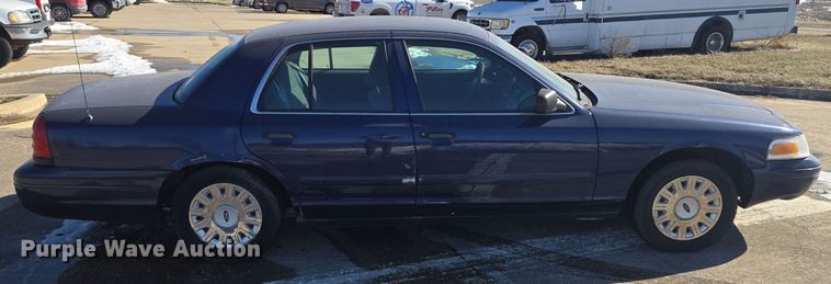 image for item EQ3938 2005 Ford  Crown Victoria  Police Interceptor 