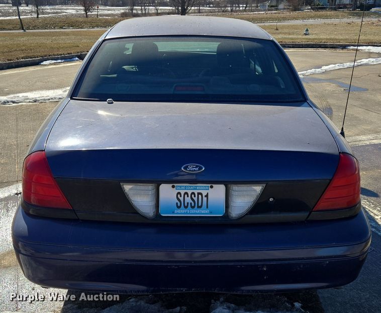 image for item EQ3938 2005 Ford  Crown Victoria  Police Interceptor 