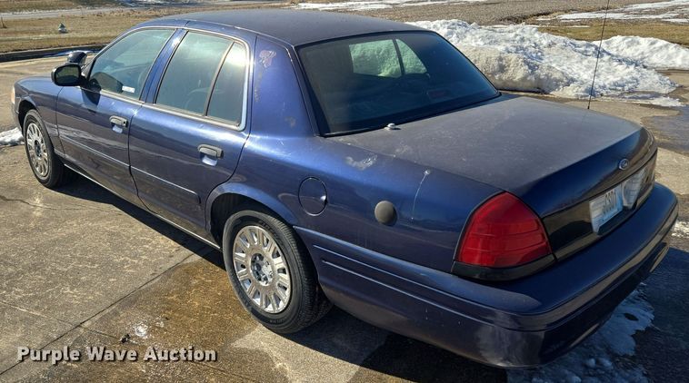 image for item EQ3938 2005 Ford  Crown Victoria  Police Interceptor 