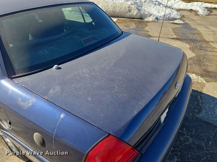 image for item EQ3938 2005 Ford  Crown Victoria  Police Interceptor 