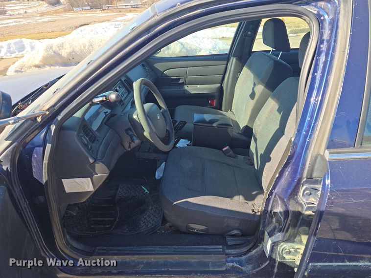 image for item EQ3938 2005 Ford  Crown Victoria  Police Interceptor 