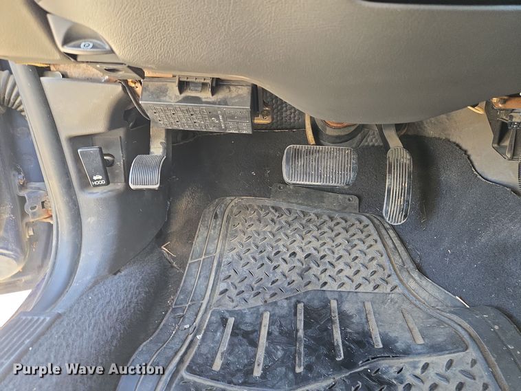 image for item EQ3938 2005 Ford  Crown Victoria  Police Interceptor 