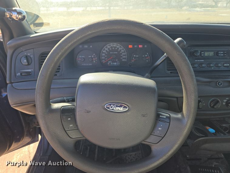 image for item EQ3938 2005 Ford  Crown Victoria  Police Interceptor 