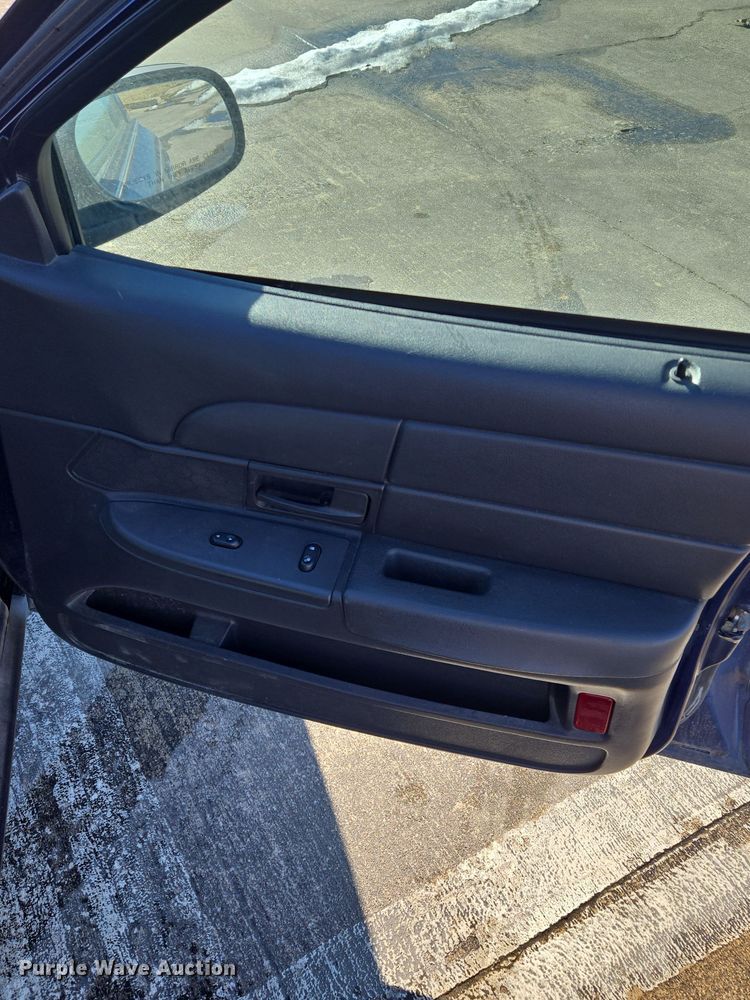 image for item EQ3938 2005 Ford  Crown Victoria  Police Interceptor 