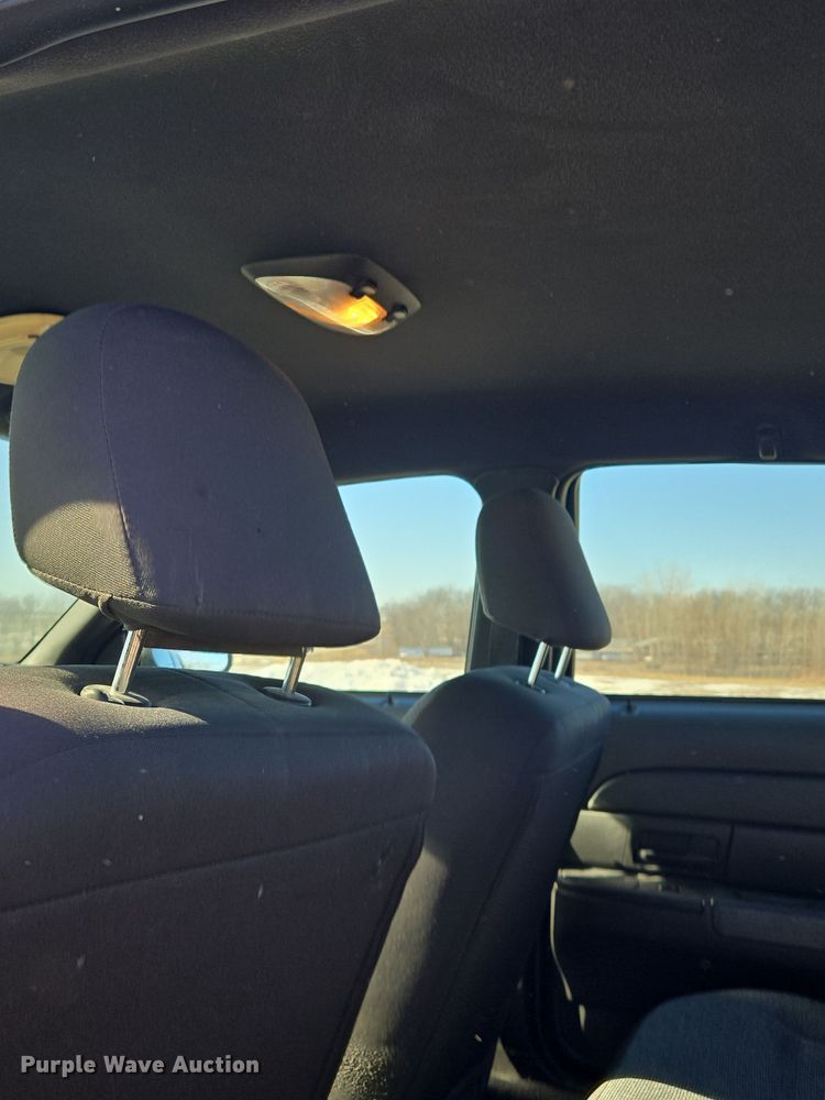 image for item EQ3938 2005 Ford  Crown Victoria  Police Interceptor 