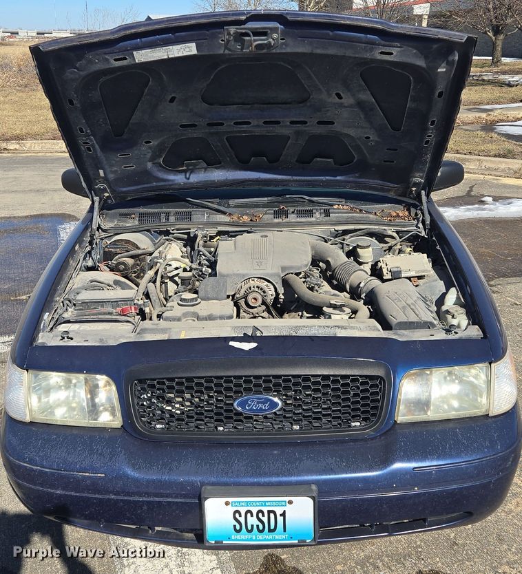 image for item EQ3938 2005 Ford  Crown Victoria  Police Interceptor 