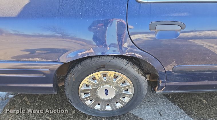 image for item EQ3938 2005 Ford  Crown Victoria  Police Interceptor 