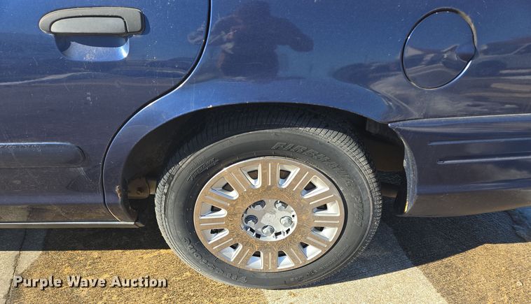 image for item EQ3938 2005 Ford  Crown Victoria  Police Interceptor 