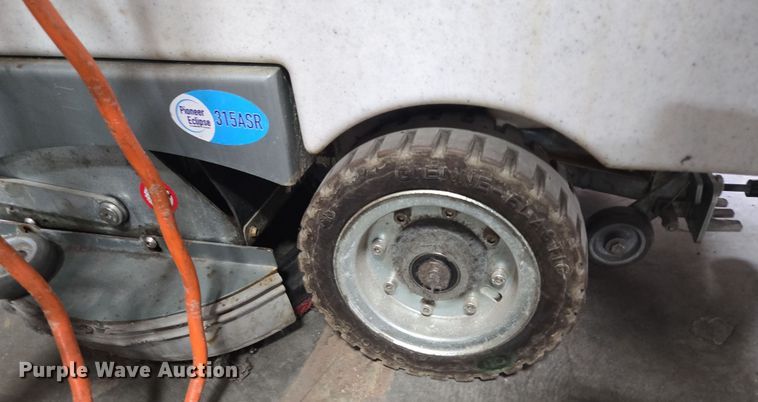 image for item EQ3960 Cleaning equipment 