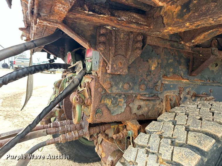 image for item ER4884 1985 AM General M929 6X6 dump truck