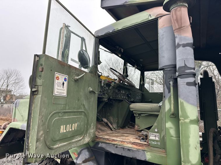 image for item ER4884 1985 AM General M929 6X6 dump truck