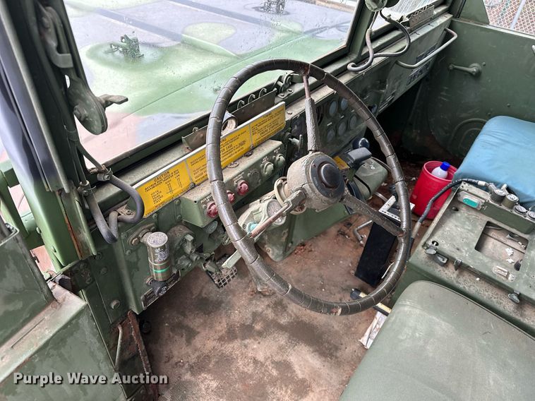 image for item ER4884 1985 AM General M929 6X6 dump truck